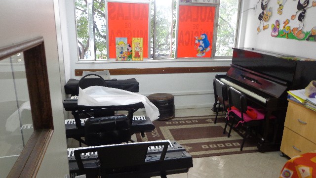 Foto 1 - Professor de piano em copacabana